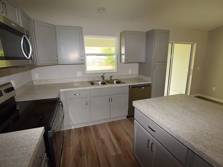 21 Olive Cir — Photo 15