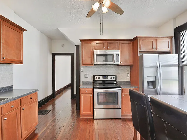 43 E Blake Ave — Photo 4