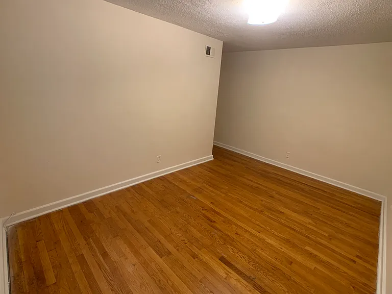 1615 Valley Ave — Photo 15