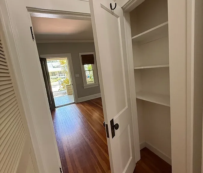 325 14th Ave NE — Photo 19