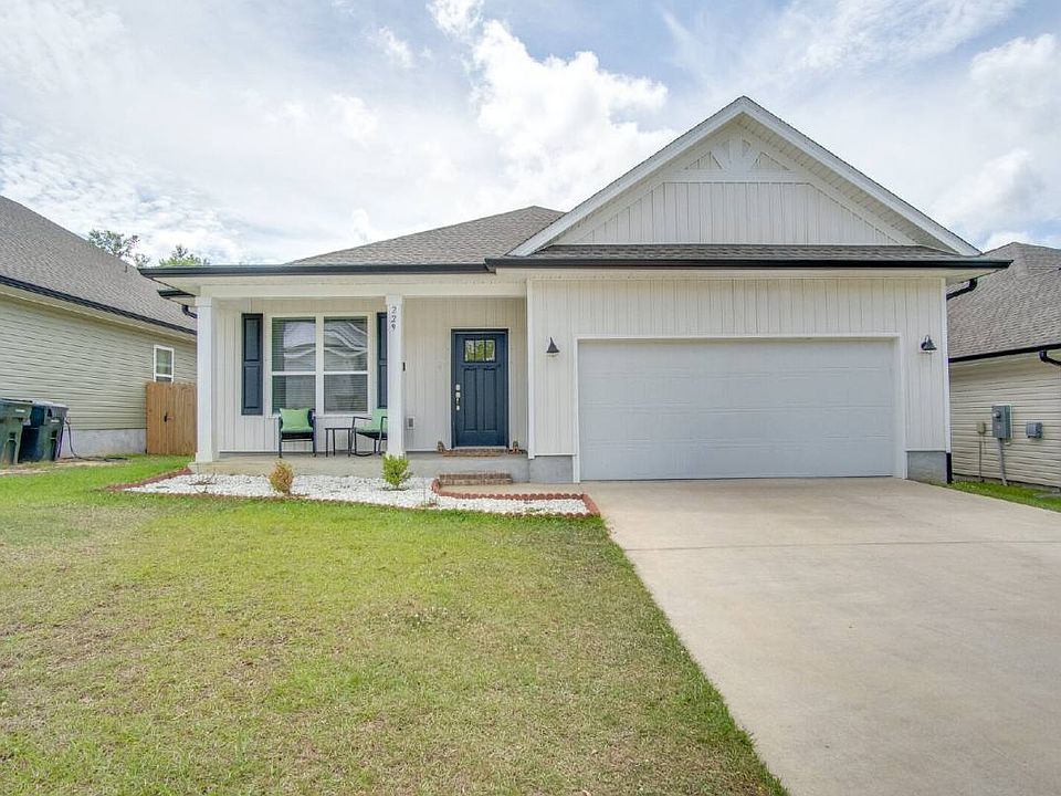 1st image of 229 Camellia Dr