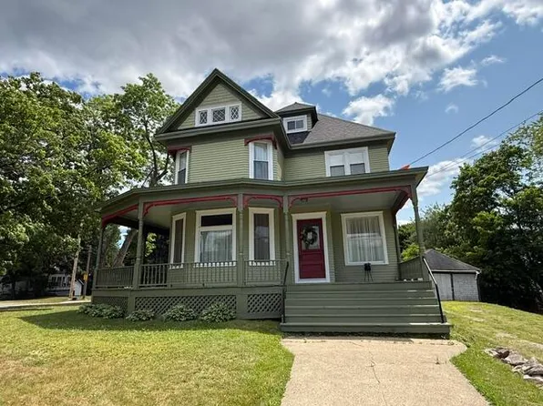51 Broadway Street, Baileyville, ME 04694