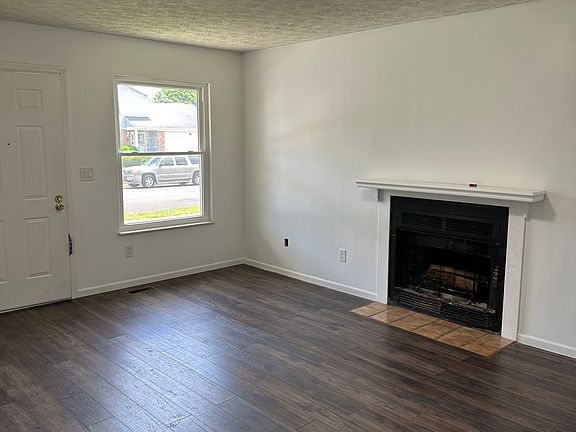 3rd image of 3889-3891 Millstone Rd