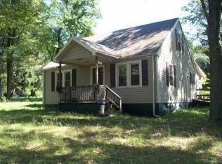 3822 Howes Run Rd, Tarentum, PA 15084