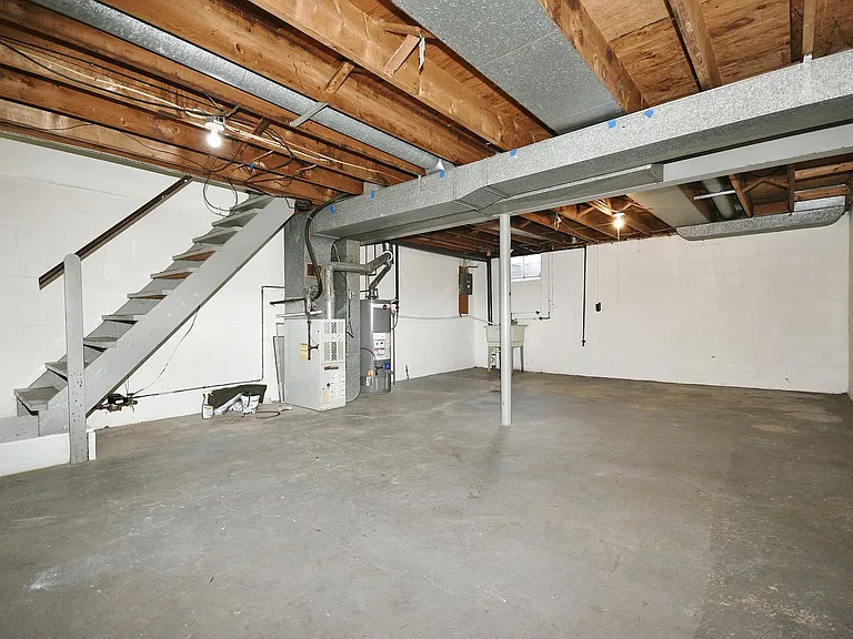 427 Manor Rd #3 — Photo 24