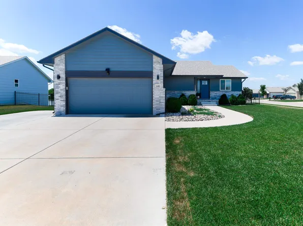 1403 N Chinaberry St, Andover, KS 67002