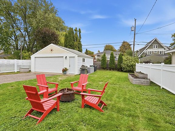 3rd image of 3239 Stinson Blvd