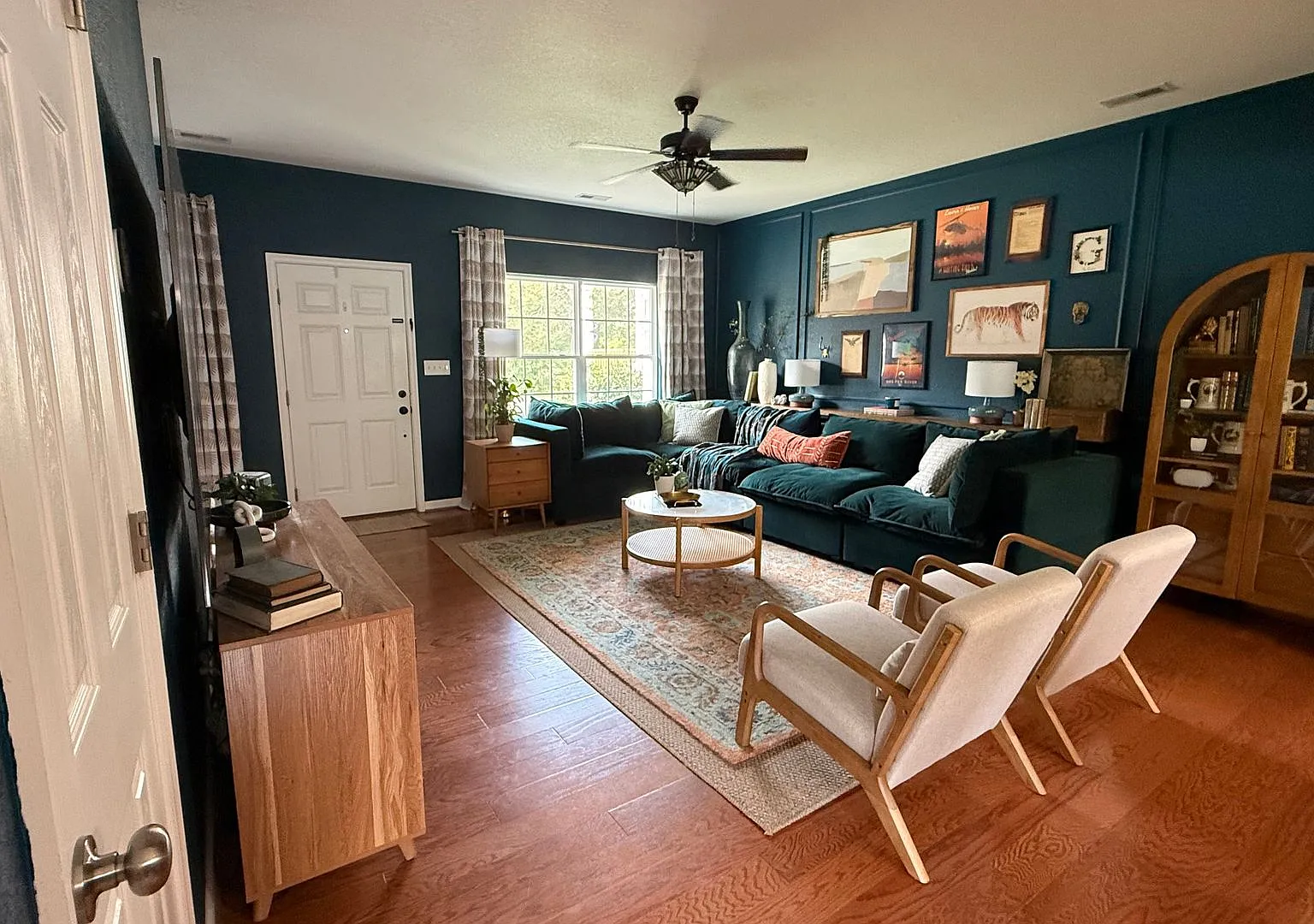 Open Concept Four Bedroom and Bonus Room! — Photo 2