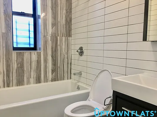 Rented by Uptown Flats LLC | media 8