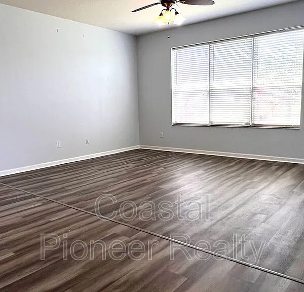 11404 Misty Isle Ln — Photo 11