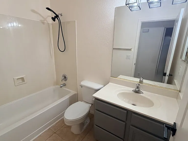 43878 W Wade Dr — Photo 4