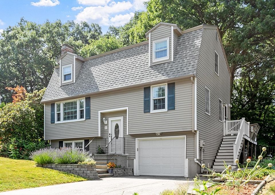 1st image of 11 Nottingham Ln