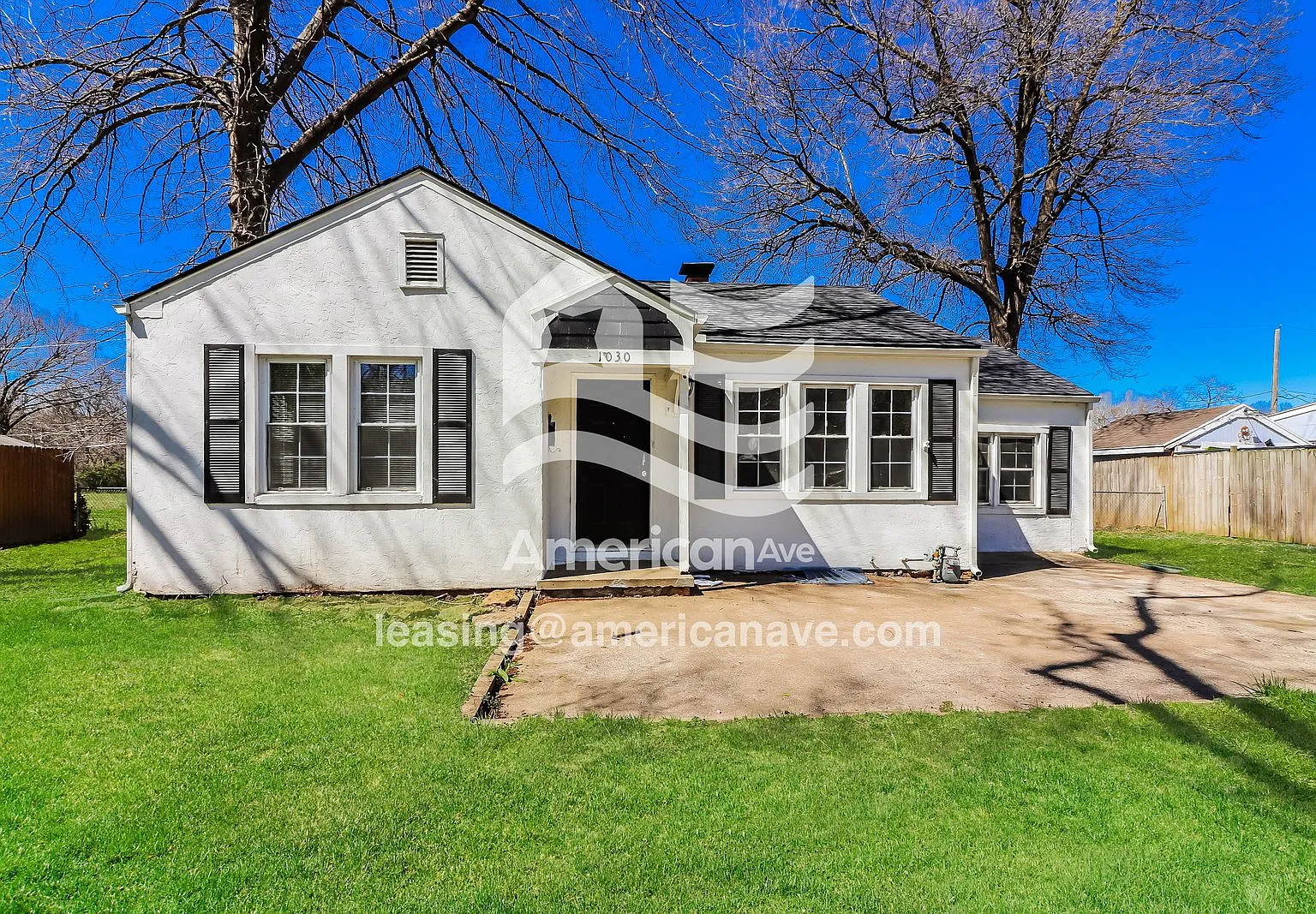 3 bed, 1.0 bath, 1268 sqft, $1,692 — Photo 1