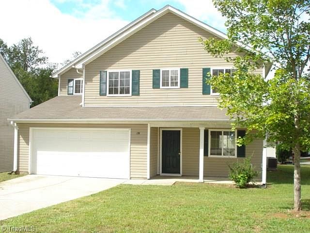 1st image of 19 Loxwood Ct
