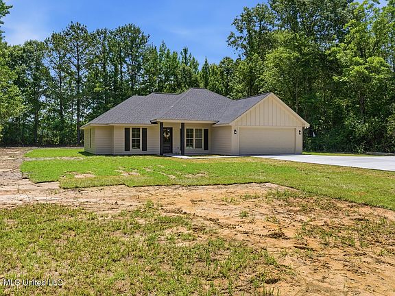 2nd image of 10 Beech Ln