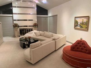 49 Remsen Rd, Great Neck, NY 11024