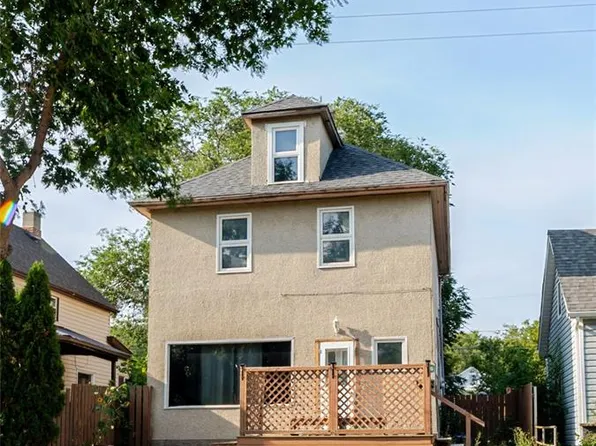 946 Stadacona STREET W, Moose Jaw, SK S6H 2A8