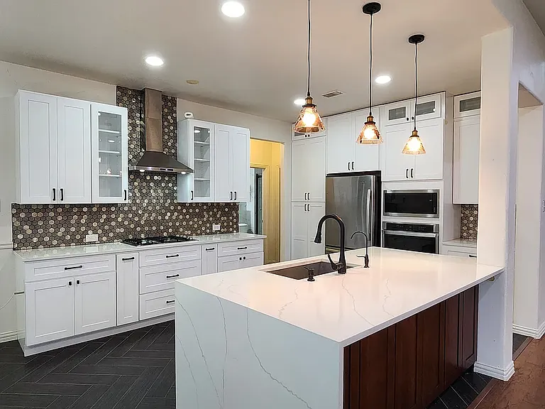5604 Belton Ln — Photo 1