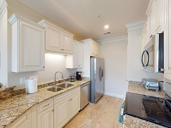 5th image of 81 Delray Dr. #2-A