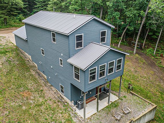 2nd image of 1880 W Bass Lake Dr