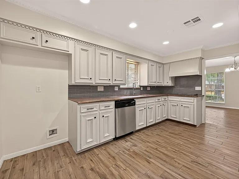 422 Willow Vista Dr — Photo 18