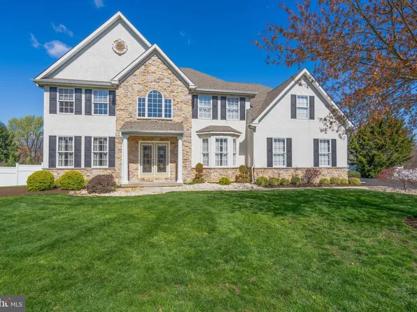 13 Costa Ct, Langhorne, PA 19047