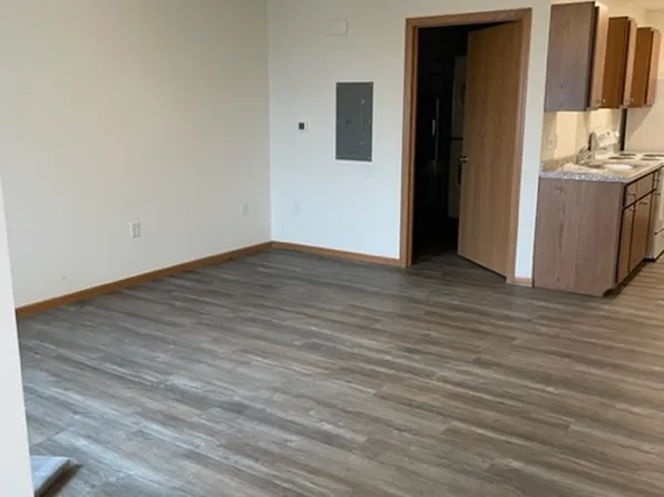 822 Kennedy St #204, Baraboo, WI 53913