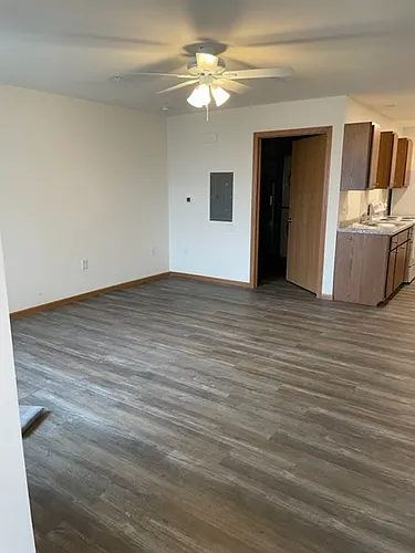 1445 Peterson Dr #204 Photo 1