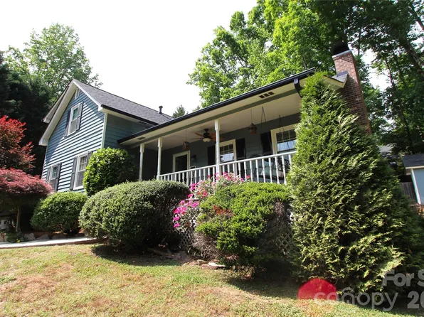 2600 Lakewood Dr, Gastonia, NC 28052