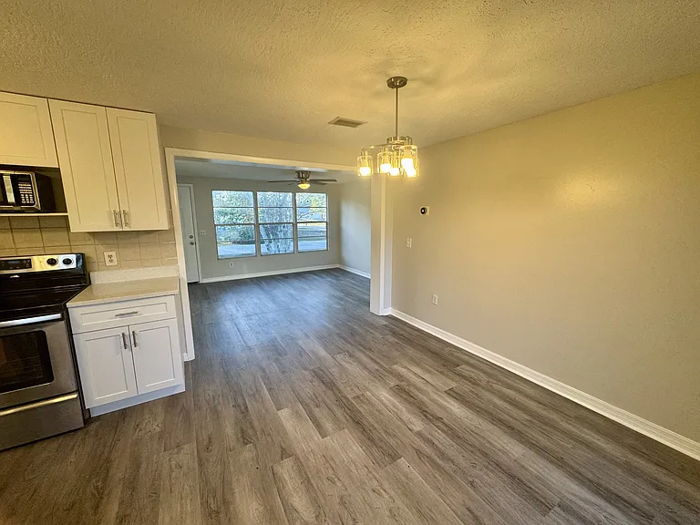 403 Tillman Ave SW — Photo 4