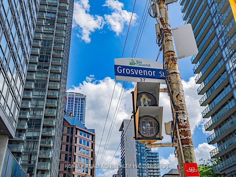 37 Grosvenor St #2002 — Photo 24