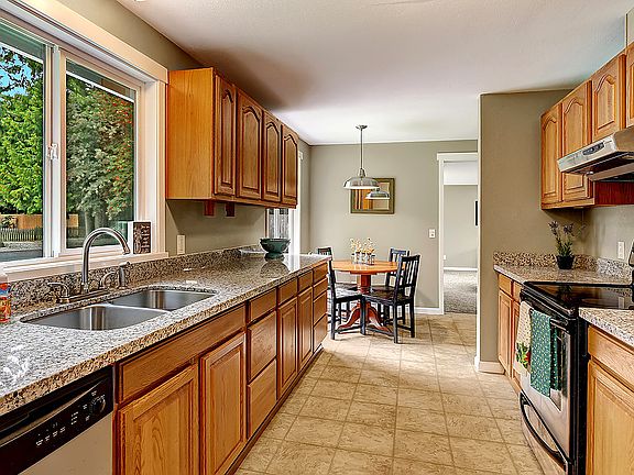 3rd image of 6226 87th St NE