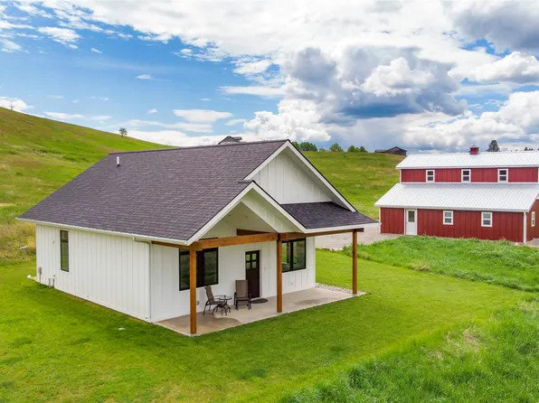 872 Lundeen Rd, Eureka, MT 59917