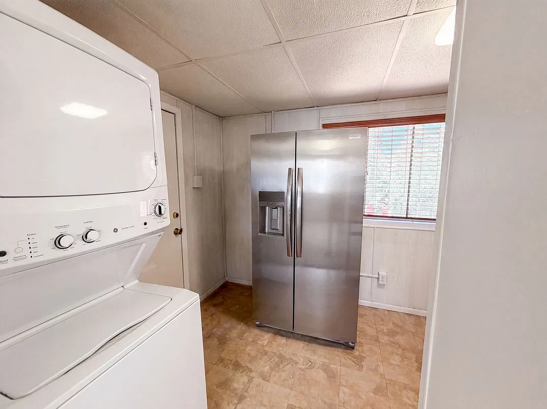 2 bed, 1126 sqft, $2,350 — Photo 2