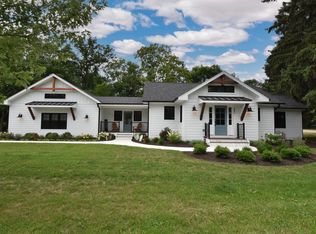 647 E Geneva St, Williams Bay, WI 53191