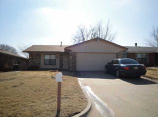 12412 SW 14th St, Yukon, OK 73099