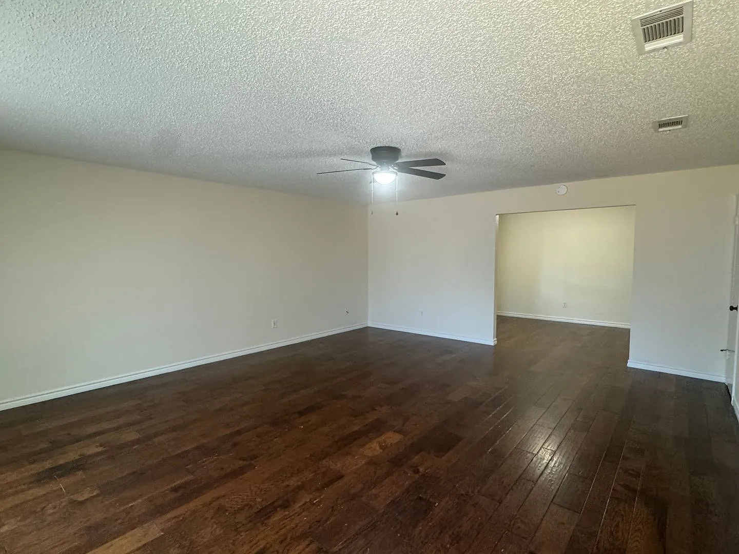 3 Bdrm 2 Bath in Copperas Cove — Photo 2