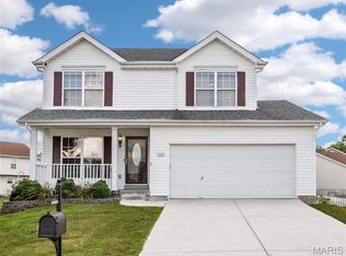 2660 Brookrun Dr, Belleville, IL 62221