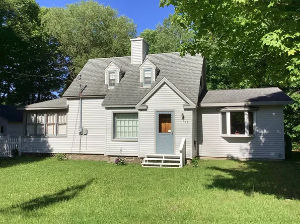 47 Youngs Rd, Star Lake, NY 13690