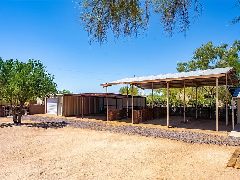 Detached RV Garage, Covered Parking, Hay Storage