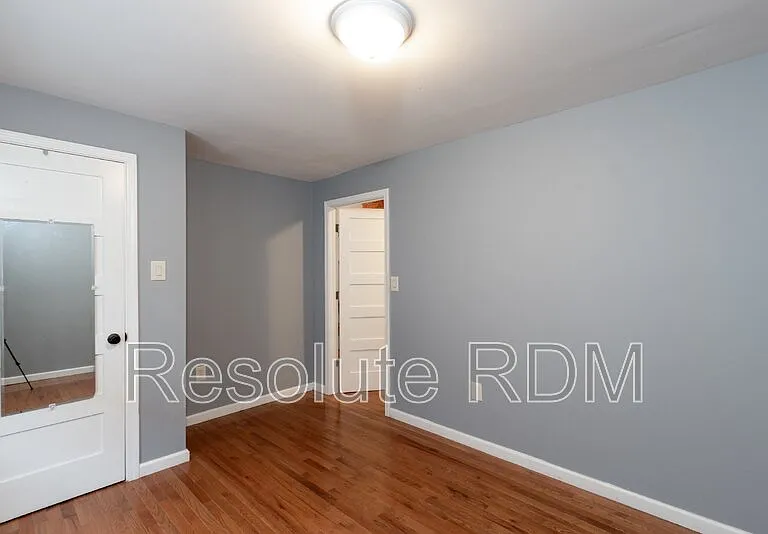 725 Lynn St — Photo 14