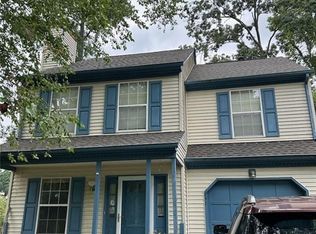 257 Summerlake Ln, Newport News, VA 23602