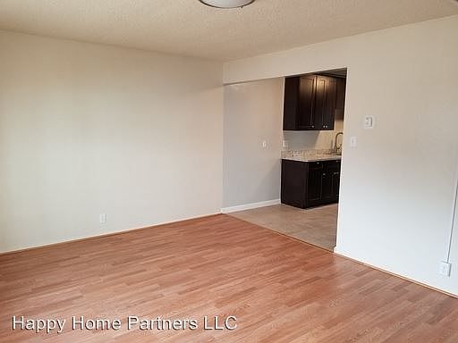 2nd image of 1618 6th Ave APT 3