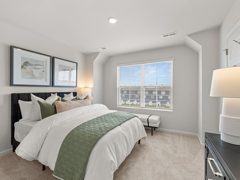 1st image of 705 Taylor Dr #705