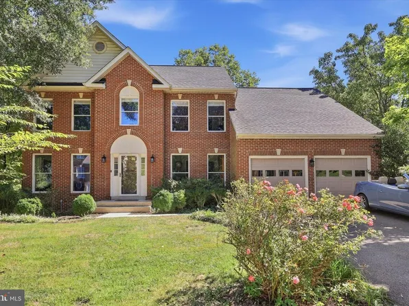 9005 Shadybrook Dr, Frederick, MD 21701