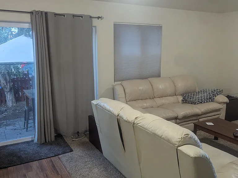 2221 S 10th St W — Photo 11