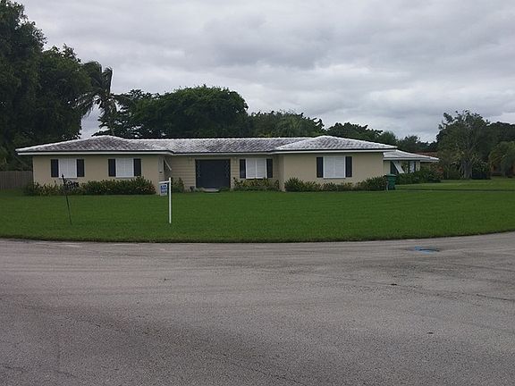 2nd image of 8461 SW 172nd St