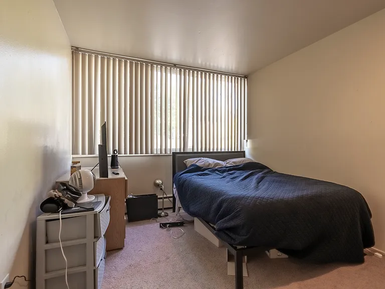 912 Brown St #214 — Photo 9