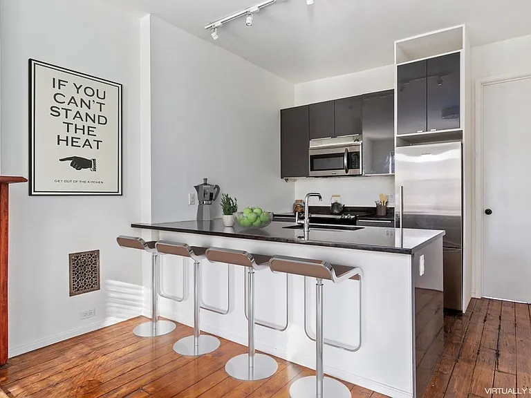 425 Hancock St #3 — Photo 6