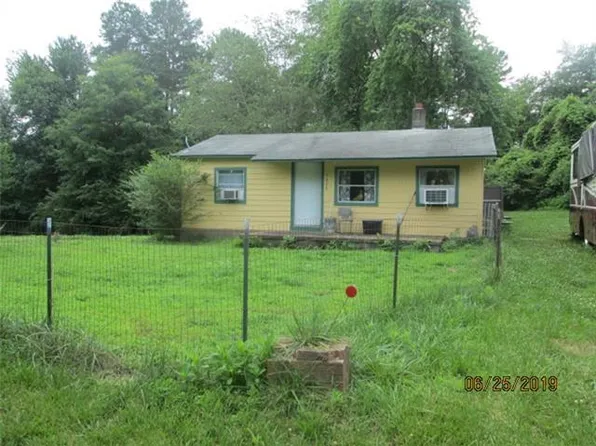 5427 Goat Farm Rd, Granite Falls, NC 28630